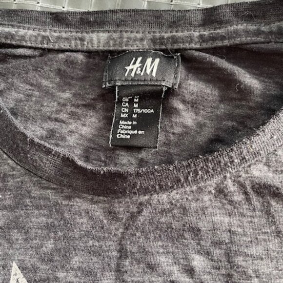 H & M t shirt size M graphic NYC - Picture 2 of 4